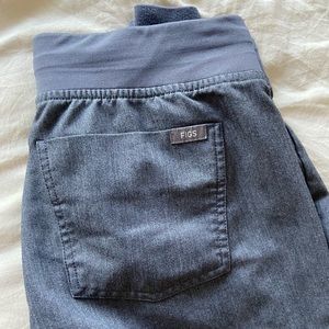 Figs Scrubs - Graphite Joggers